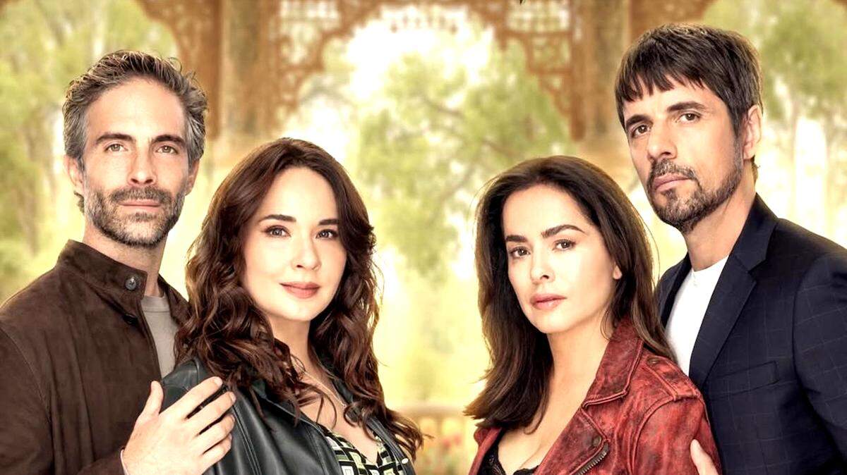 Danna García, Adriana Louvier, Osvaldo Benavides y Martín Jáuregui.