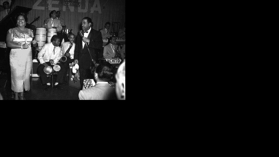 Machito y sus Afro-Cubans junto a Graciela en el club Zenda de Los Angeles.