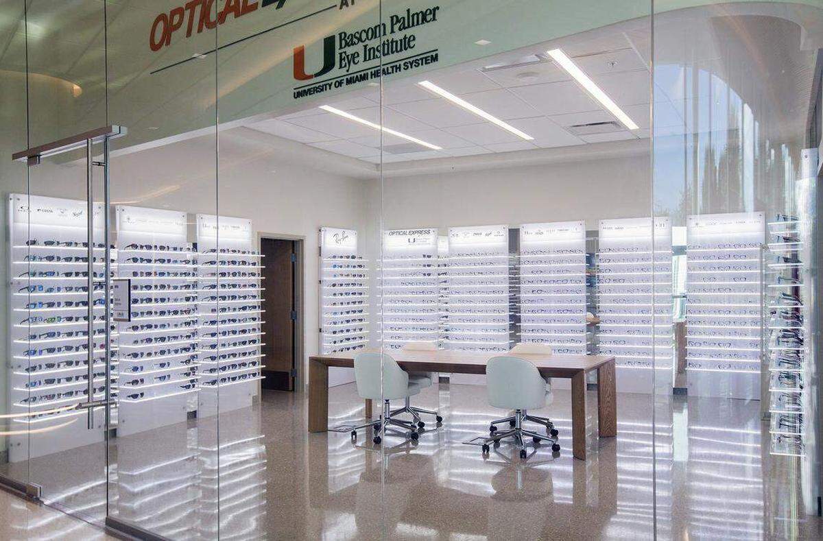 La óptica en UHealth SoLé Mia.