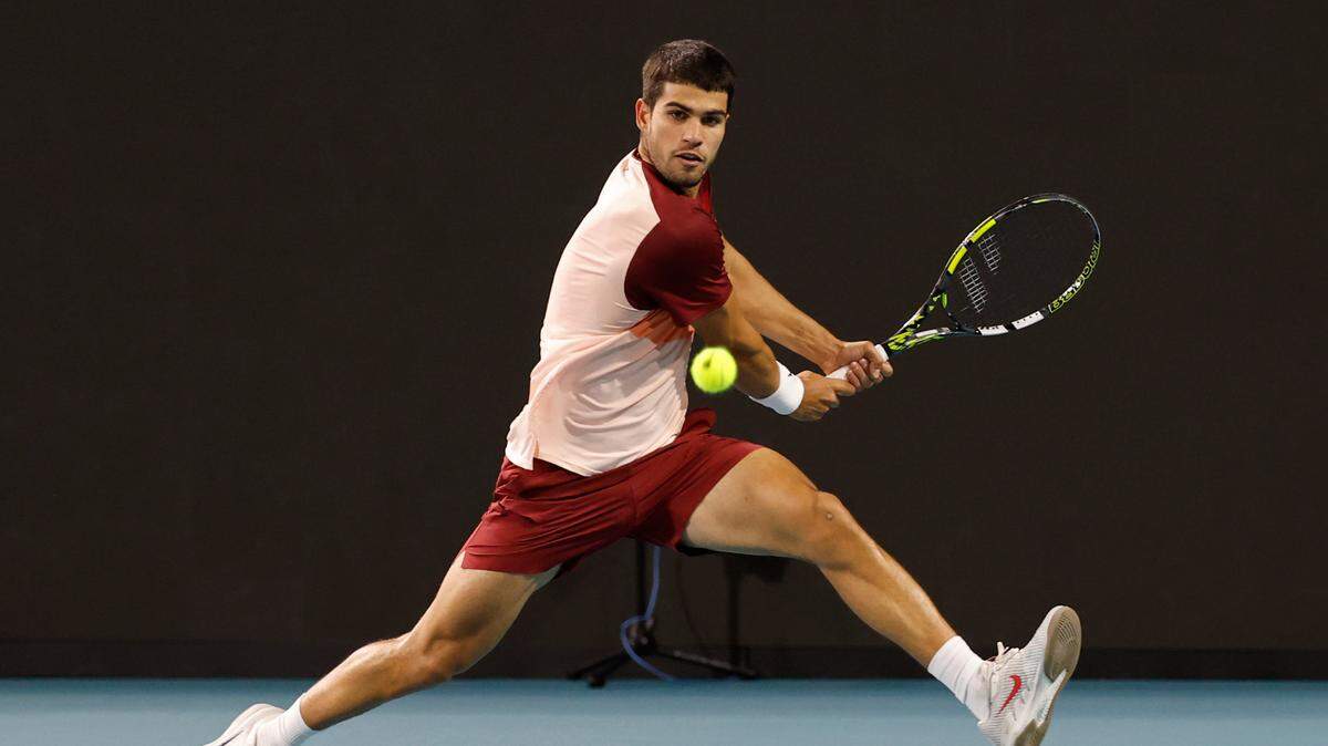 El español Carlos Alcaraz, tercero en el mundo, fue eliminado 7-5, 4-6, 3-6 por el belga David Goffin, la noche del viernes en el Hard Rock Stadium.