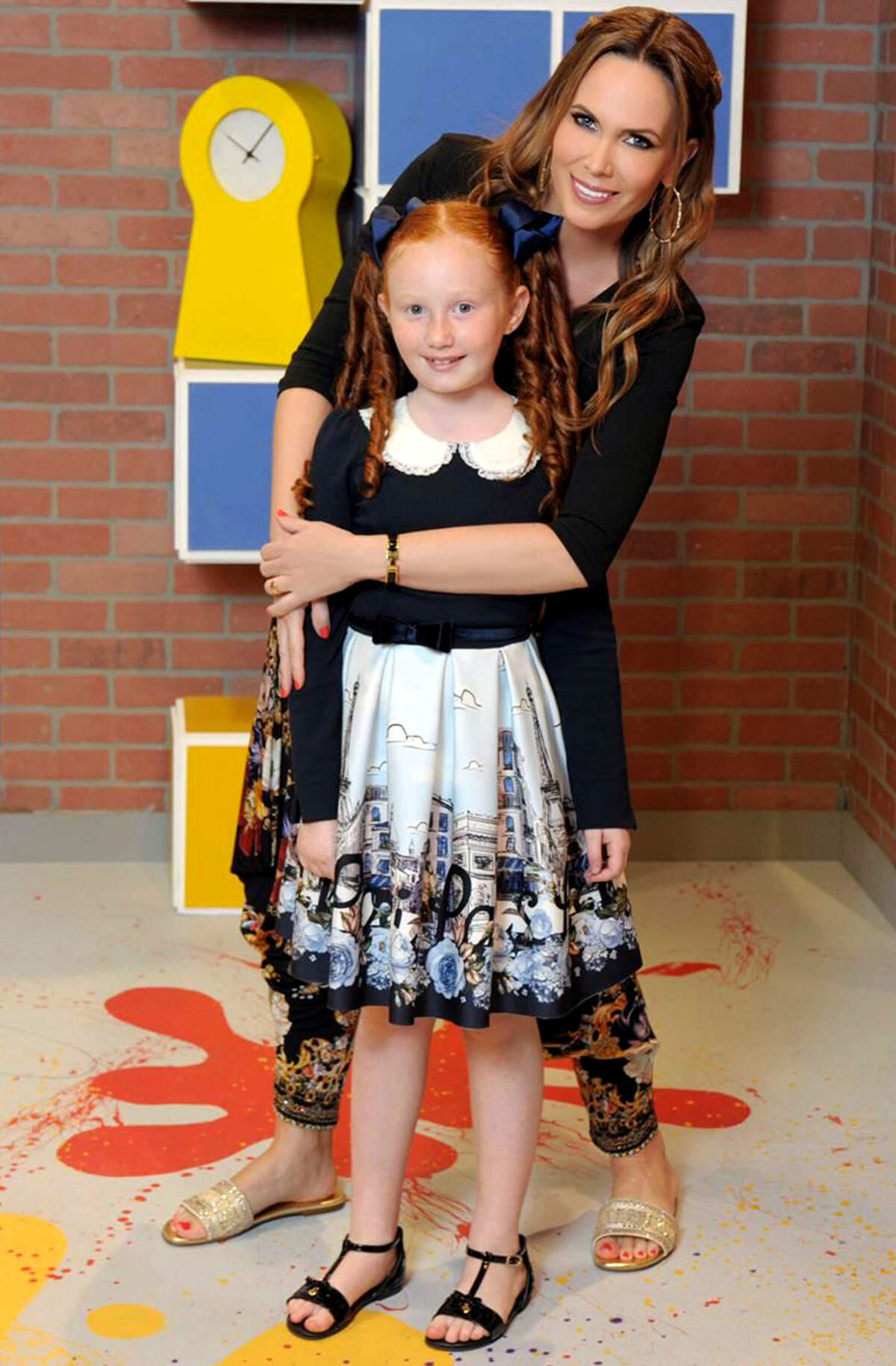 Natalia junto a su hija Nicole, de 9 años,&nbsp;quien recibió&nbsp;una nominación al Emmy como&nbsp;‘Mejor programa infantil/adolescente’.