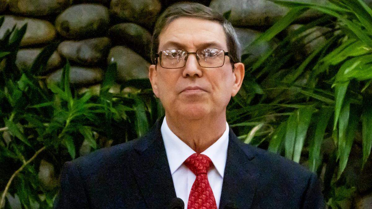 El ministro de Relaciones Exteriores de Cuba, Bruno Rodríguez, habla durante una conferencia de prensa en La Habana el 17 de septiembre de 2025.