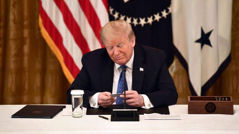 Trump obtiene acuerdo que prohíbe al IRS investigar a su familia y empresas