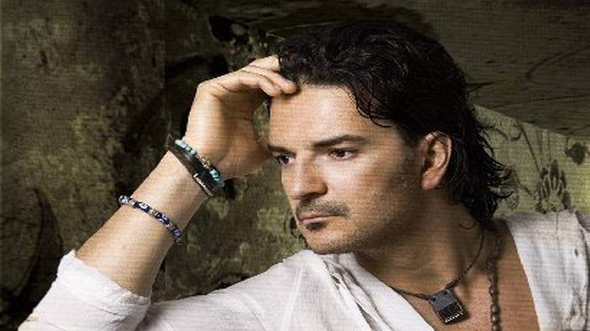Ricardo Arjona.