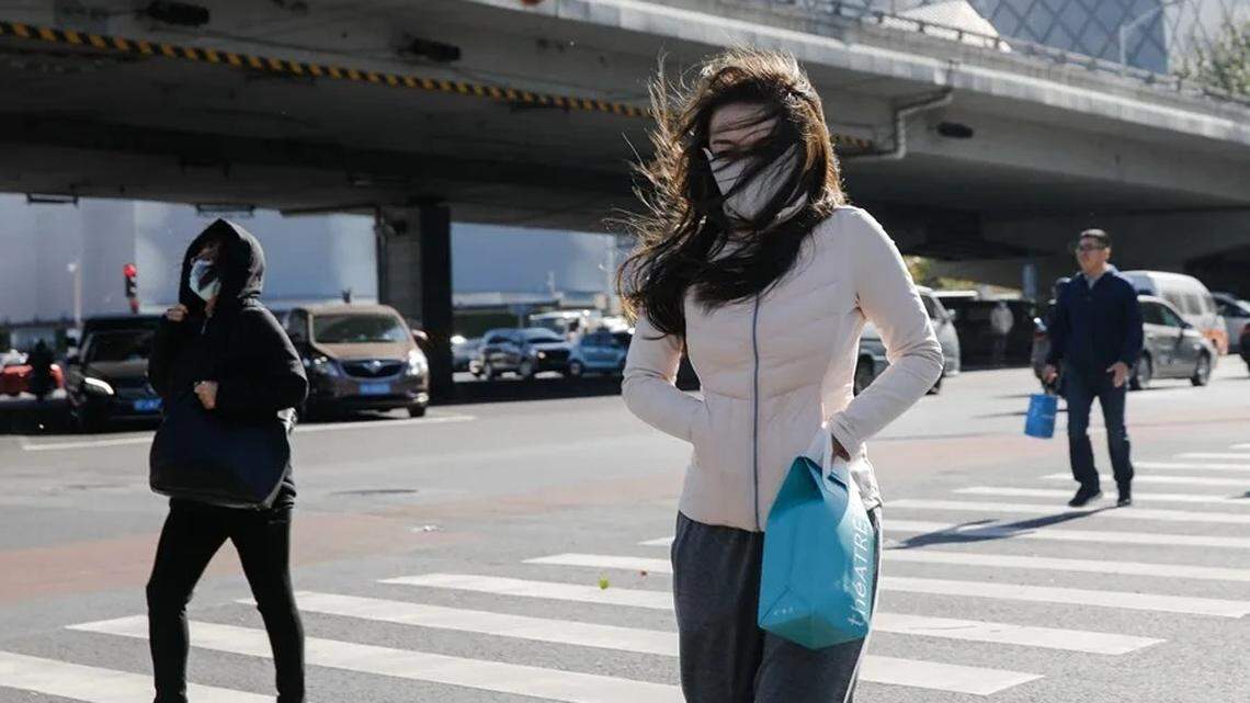 Reducción de jornada y cierre de universidades: medidas de Asia ante la amenaza energética