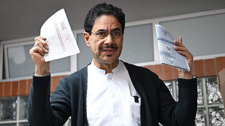 Petro y Cepeda ponen en duda los resultados de las elecciones presidenciales en Colombia