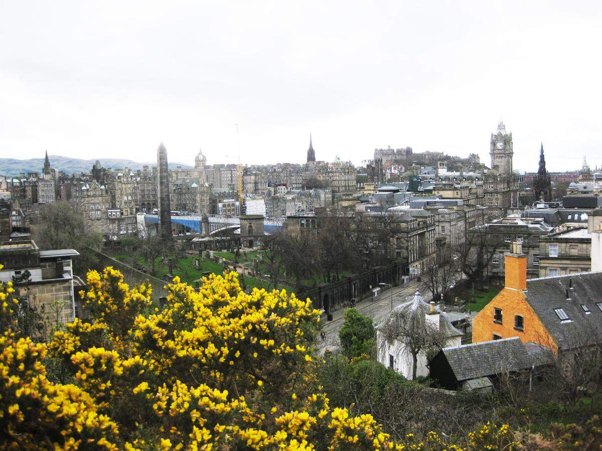 Vista de la ciudad de Edimburgo desde Calton Hill.