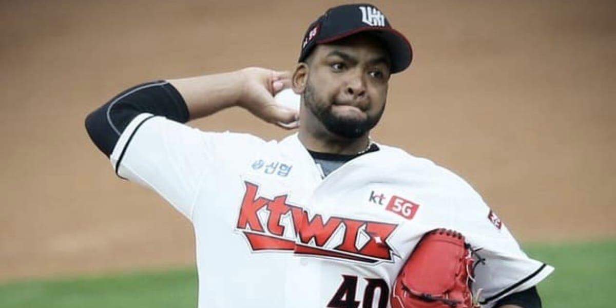 Odrisamer Despaigne ha encontrado una tercera casa en Asia. El KT Wiz de la Organización de Béisbol de Corea anunció la renovación del lanzador cubano por una temporada más y $ 1.1 millones.