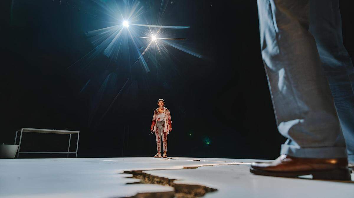 La tragedia “Barrabás, historia de un perro”, escrita y dirigida por Stefanie Neukirch, representa a Uruguay en la edición 38 del Festival Internacional de Teatro Hispano de Miami.