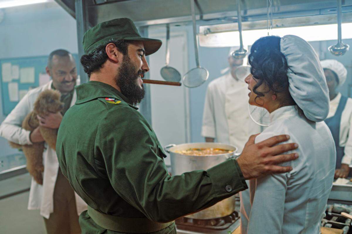 El actor Carlos Enrique Almirante, caracterizado para el papel de Fidel Castro en el filme ‘Comandante Fritz’, que dirige Pavel Giroud. Se presenta este viernes 17 de abril en el Olympia Theater del downtown de Miami.