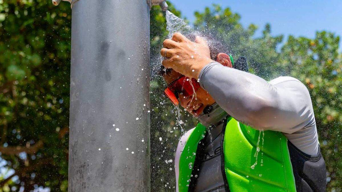 El Centro Nacional de Meteorología (NWS) emitió otra advertencia de calor, esta última hasta las 7 p.m. del jueves.