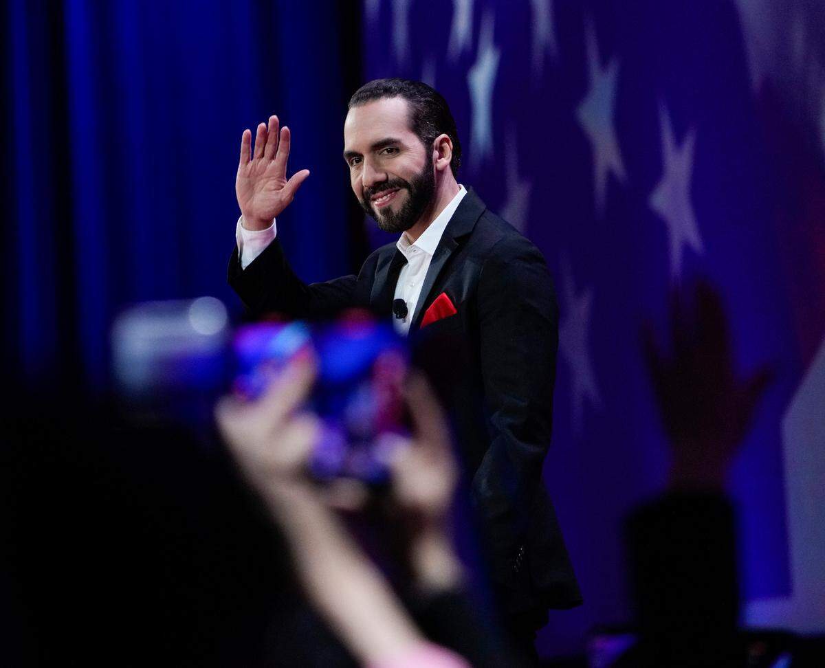 Nayib Bukele, presidente de El Salvador, se dirige a la Conferencia de Acción Política Conservadora, CPAC 2024, en el Gaylord National Resort & Convention Center el 22 de febrero de 2024.