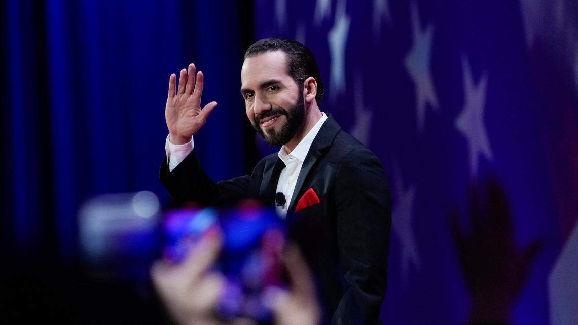 Nayib Bukele, presidente de El Salvador, se dirige a la Conferencia de Acción Política Conservadora, CPAC 2024, en el Gaylord National Resort & Convention Center el 22 de febrero de 2024.