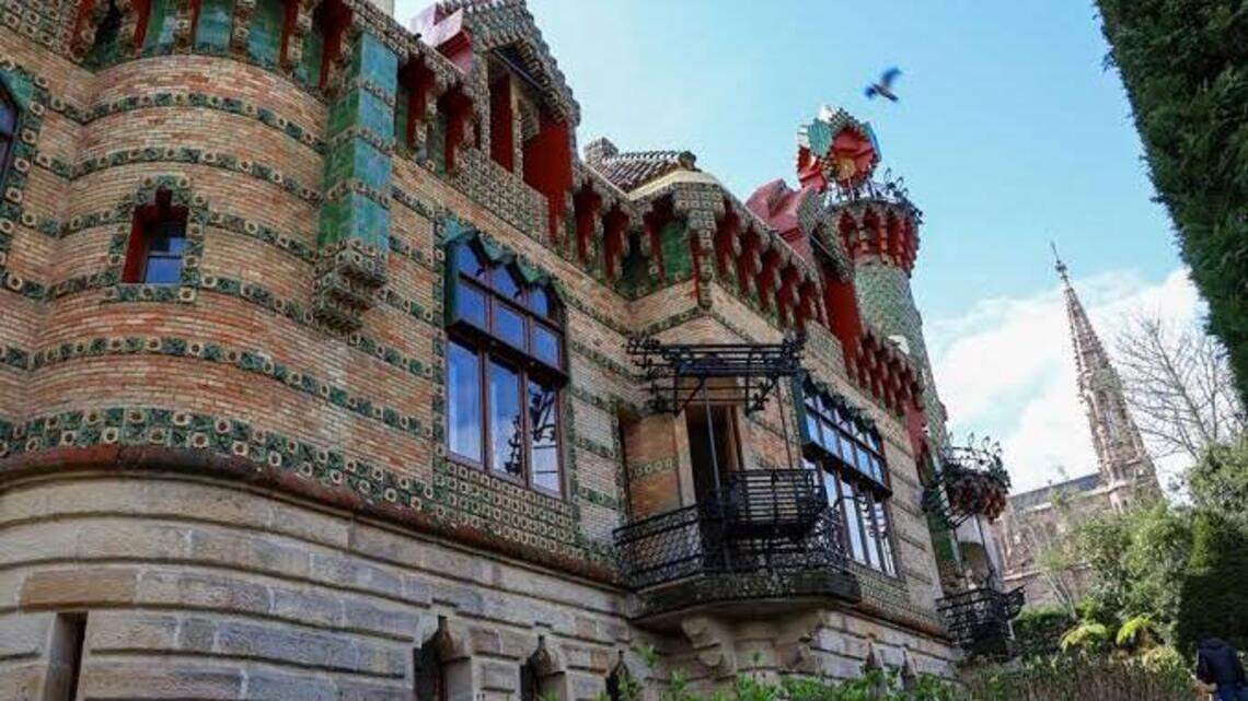 La semilla del mundo Gaudí: antes de la Sagrada Familia fue el Capricho, casa modernista