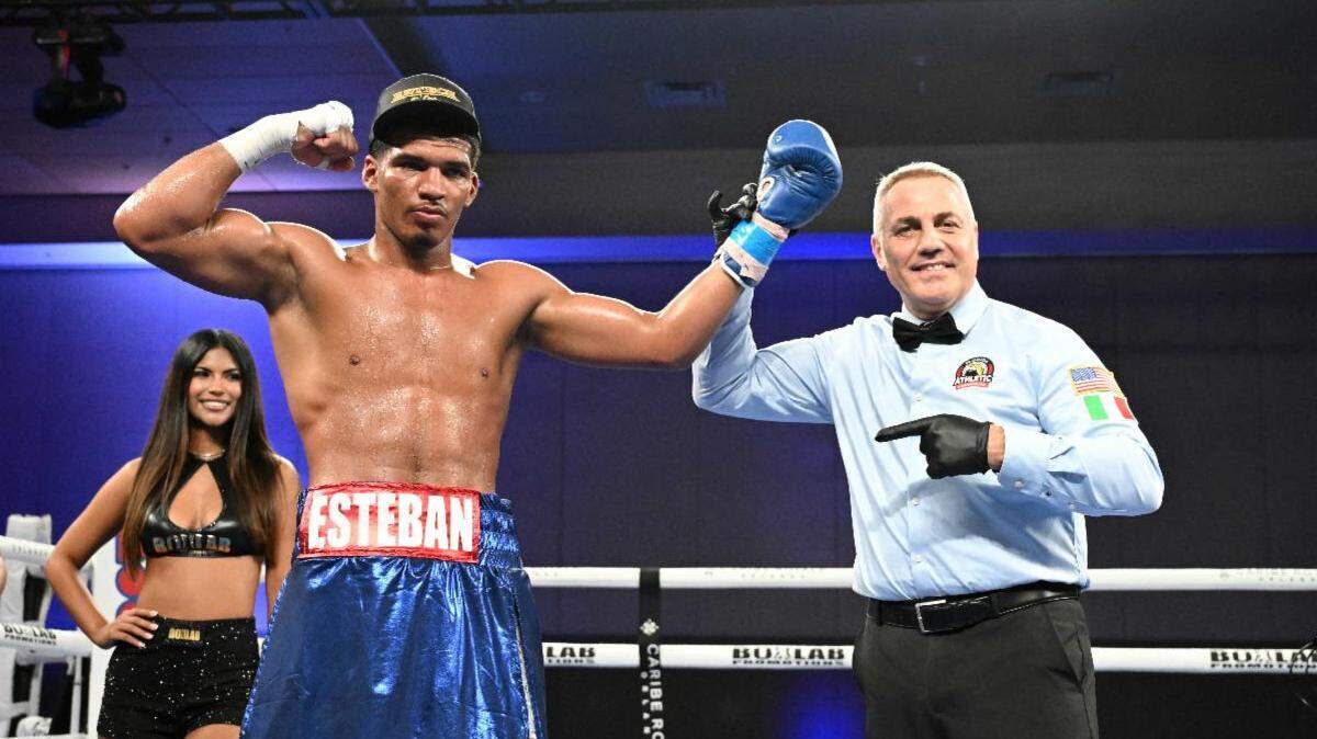 Ronny Álvarez aparece como una de las caras nuevas con mayor proyección en el boxeo cubano. El joven supermediano regresa al ring el próximo 18 de octubre para enfrentar una dura prueba en Texas.