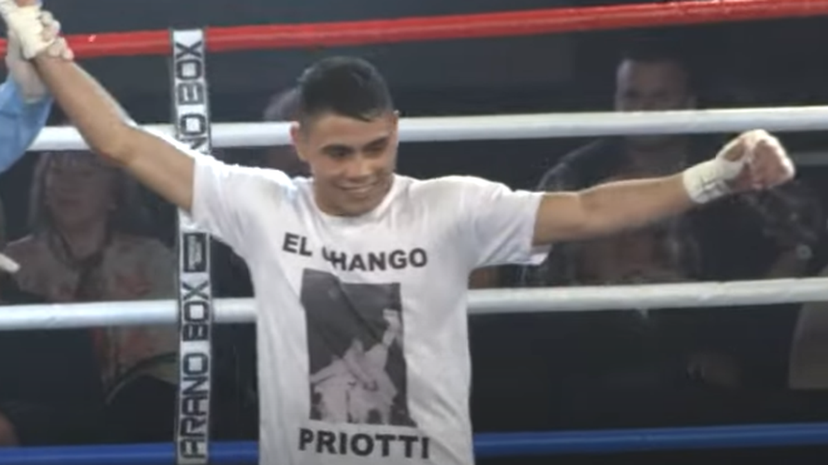 El púgil Fabricio Priotti, considerado, a sus 22 años, promesa del boxeo argentino, fue hallado muerto en su casa de Buenos Aires sin que hayan trascendido más detalles sobre la causa del deceso, aunque la Justicia investiga el caso.