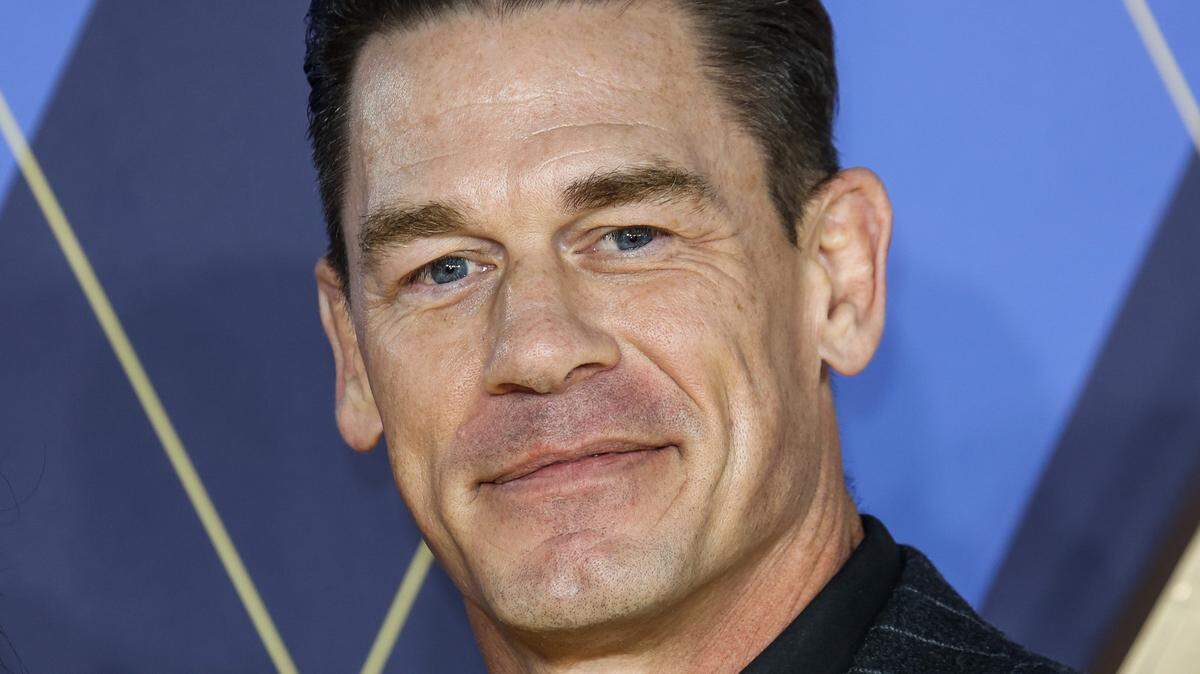 John Cena se retira.
