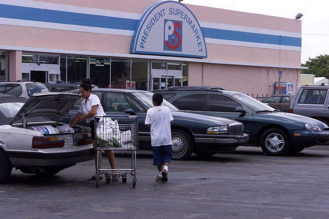 El Supermercado Presidente en Hollywood.