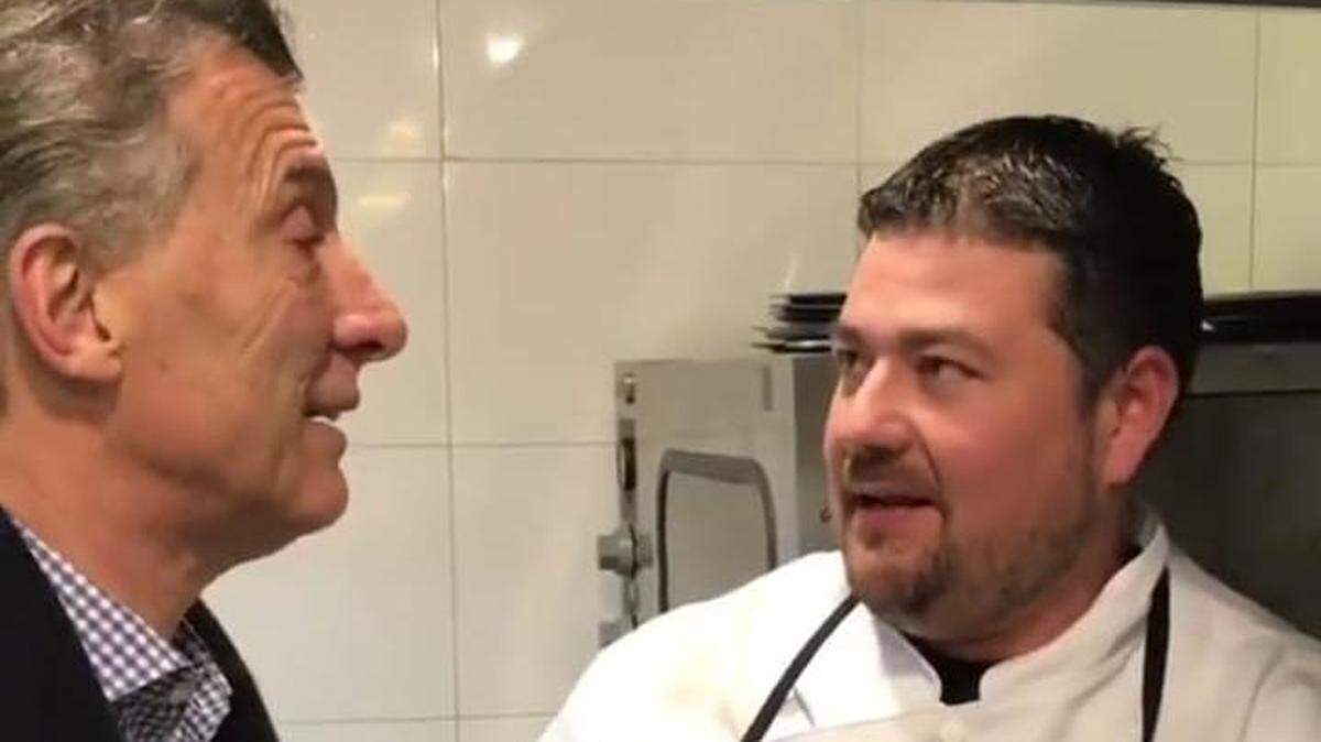 El presidente argentino Mauricio Macri junto al venezolano Esteban Gregoriadis, de Parados Urban Food.