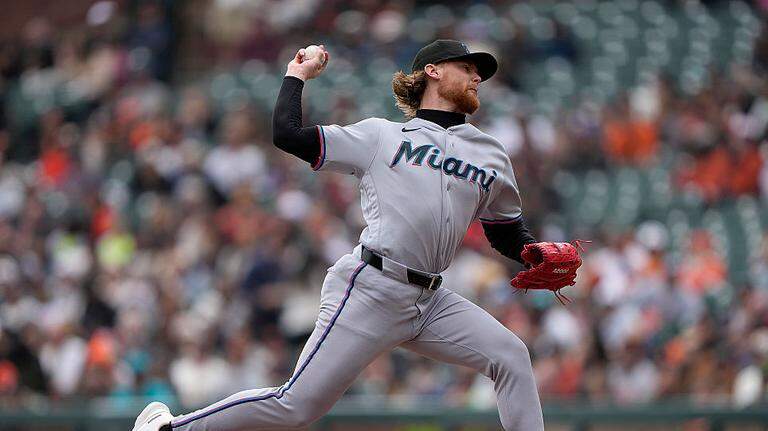 Una salida apurada y un bullpen agobiado, la fórmula del desastre de los Marlins en San Francisco