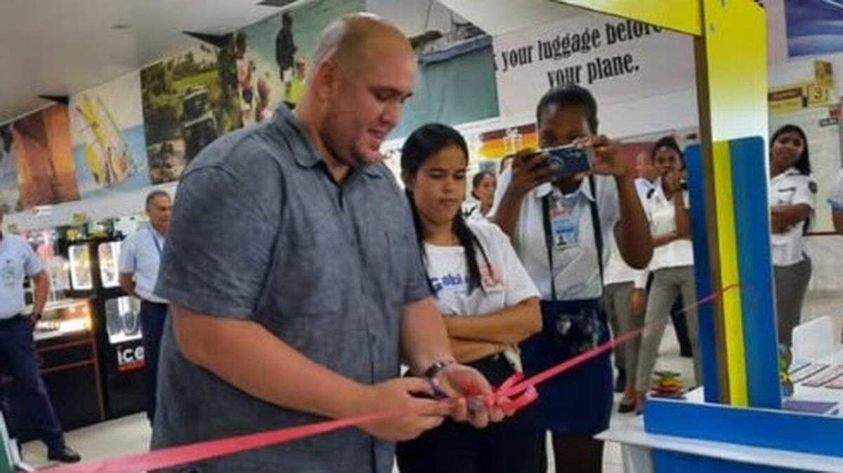 El aeropuerto internacional de Varadero, Cuba, inauguró el 26 de junio un área que vende juegos didácticos producidos en la isla a viajeros.