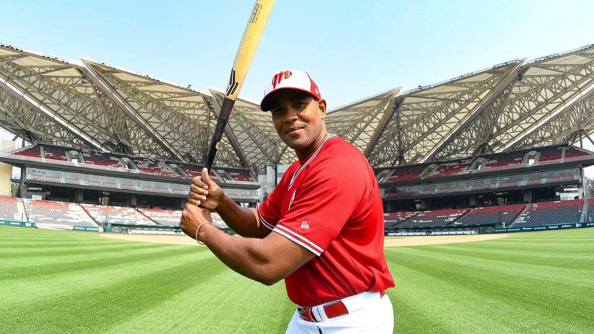El pelotero cubano Lisban Correa de los Diablos Rojos de México. Abril13, 2021.