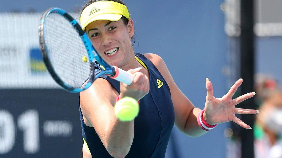 Garbiñe Muguruza (ESP) derrota a Xinyu Wang (CHIN) en sets corridos en el Miami Open 2021 en el Hard Rock Stadium en Miami Gardens, Florida, el viernes 26 de marzo de 2021.