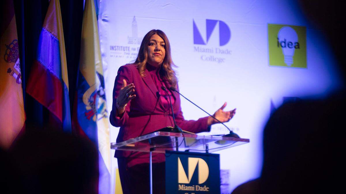 LA PRESIDENTA de Miami Dade College, Madeleine Pumariega, declara el 2024 un éxito para el college.