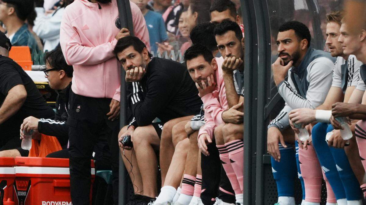 Lionel Messi decepcionó a los hinchas en Hong Kong y al gobierno de la ciudad al permanecer en la banca durante el encuentro entre el Inter Miami y un combinado local el 4 de febrero. 