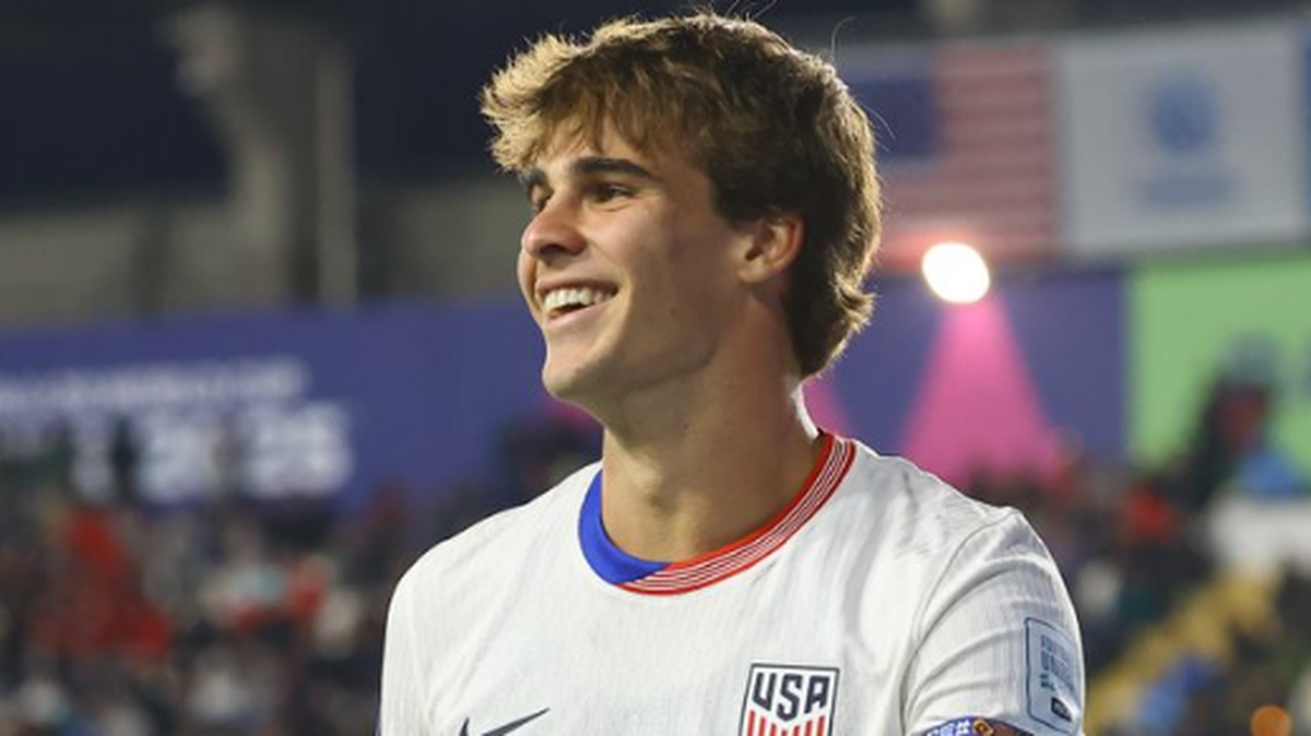 Con tres goles de Benjamín Cremashi, Estados Unidos debutó el lunes en el Mundial sub-20 de Chile con una goleada 9-1 sobre la debutante selección de Nueva Caledonia.