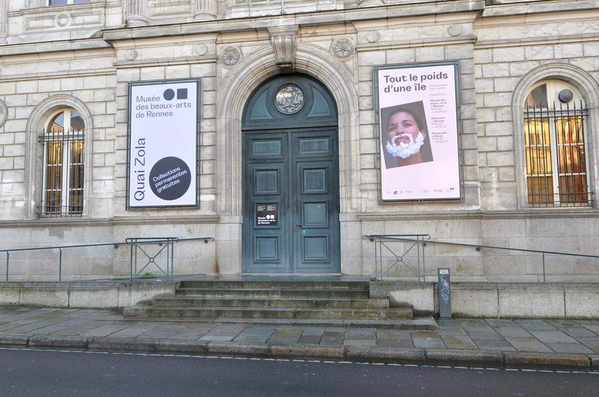 Fachada del Museo de Bellas Artes de Rennes, Francia.