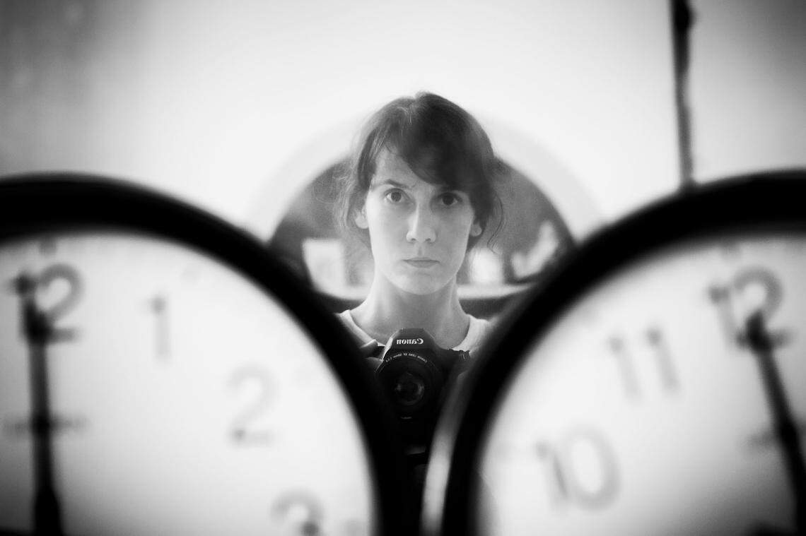 “Perfect Lovers”, 2020, autorretrato. La imagen juega con la obra del mismo título del artista cubano-americano Félix González-Torres.