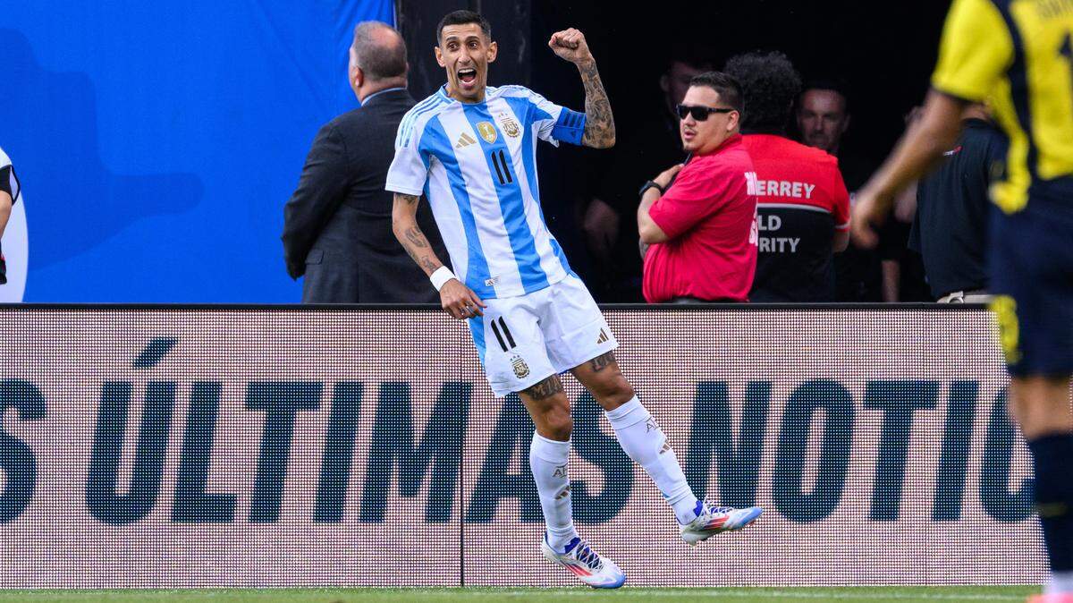 Con gol de Ángel Di María la selección de Argentina derrotó 1-0 a Ecuador, en un partido amistoso preparatorio para la Copa América celebrado el domingo 9 de junio de 2024, en el estadio Soldier Field en Chicago.