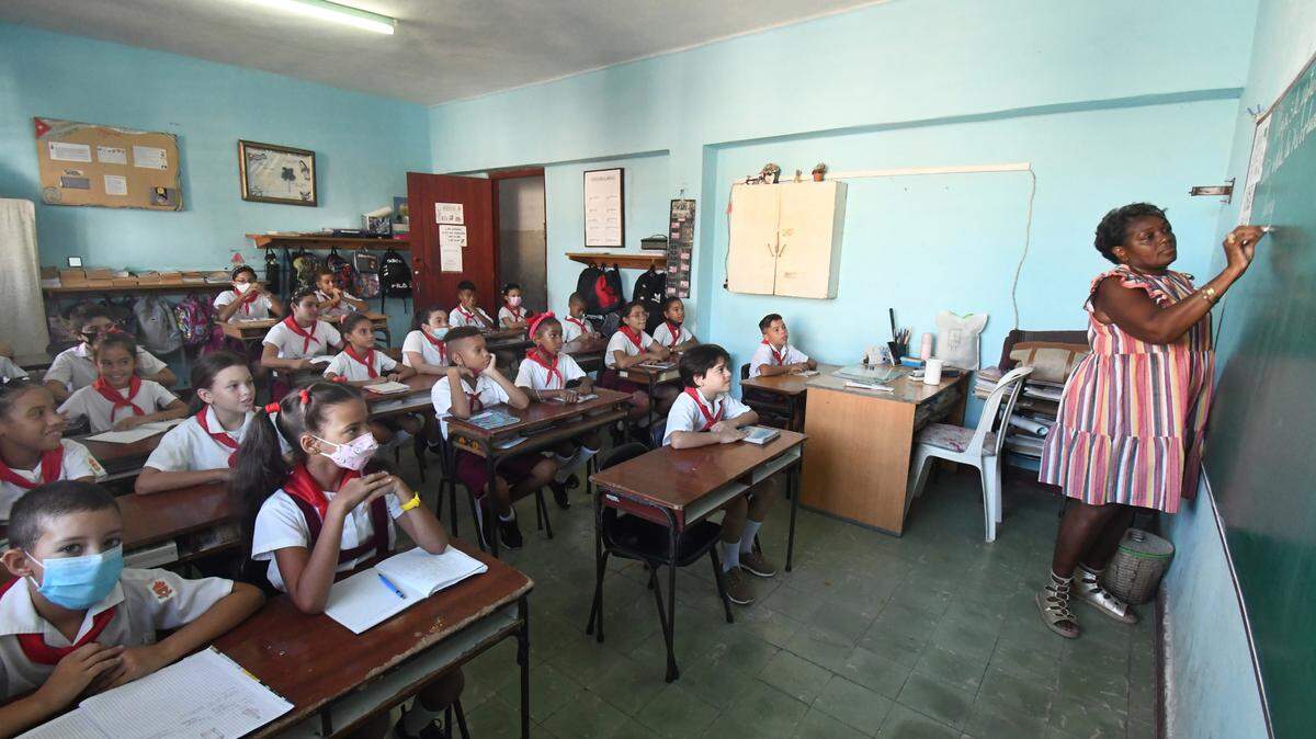 Foto de archivo del 5 de septiembre de 2022 de un salón de clases en una escuela primaria en La Habana.