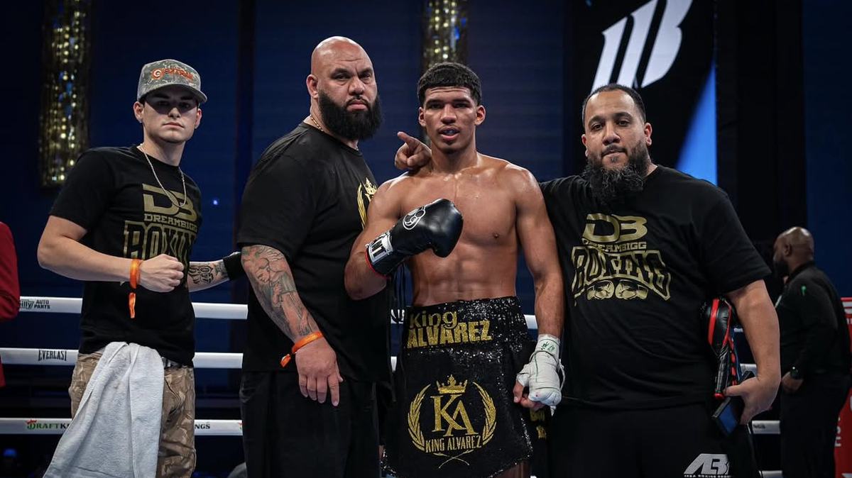 El invicto supermediano Ronny Álvarez brilló en el escenario de Matchroom Boxing en el Fontainebleau y confirmó que su proyección va mucho más allá de prospecto. 