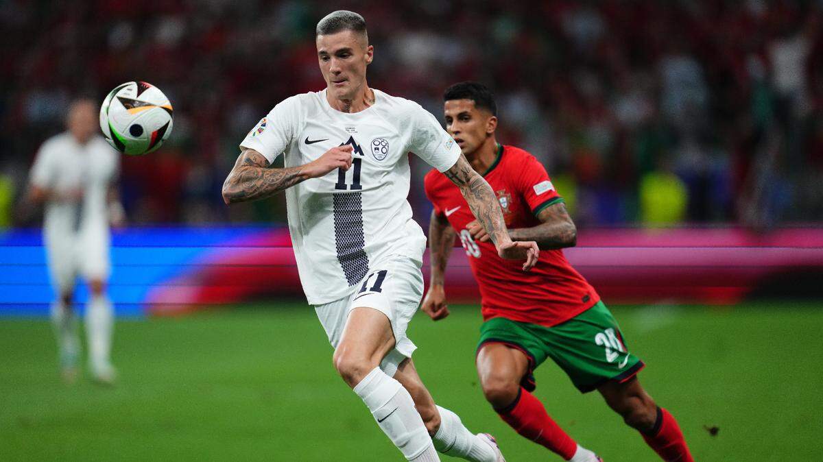 El futbolista de Eslovenia Benjamin Sesko tiene la carrera más rápida hasta ahora de la Eurocopa cuando marcó 35,9 kilómetros por hora.