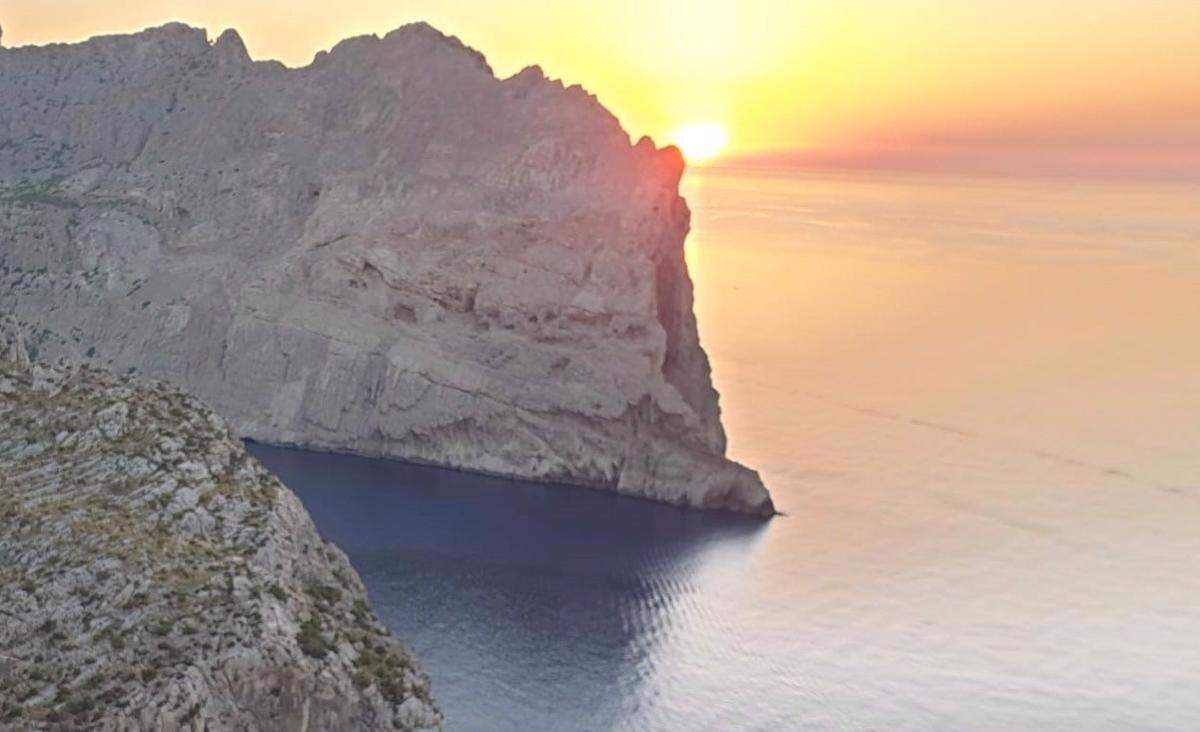 Atardecer en Cabo de Formentor, norte de Mallorca.