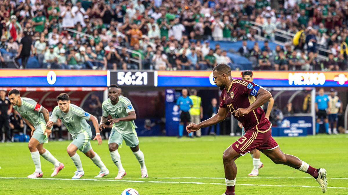 El delantero Salomón Rondón es una pieza clave para Venezuela en el partido del viernes ante Bolivia en la eliminatoria sudamericana rumbo el Mundial 2026.