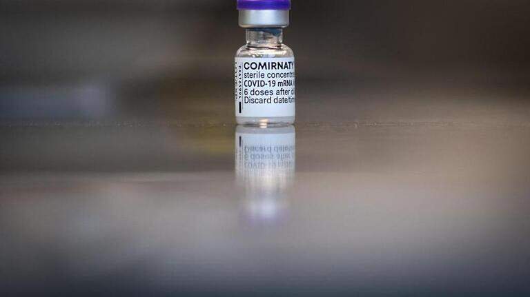 La vacuna de Pfizer reduce la mortalidad en un 98%, según un estudio pionero