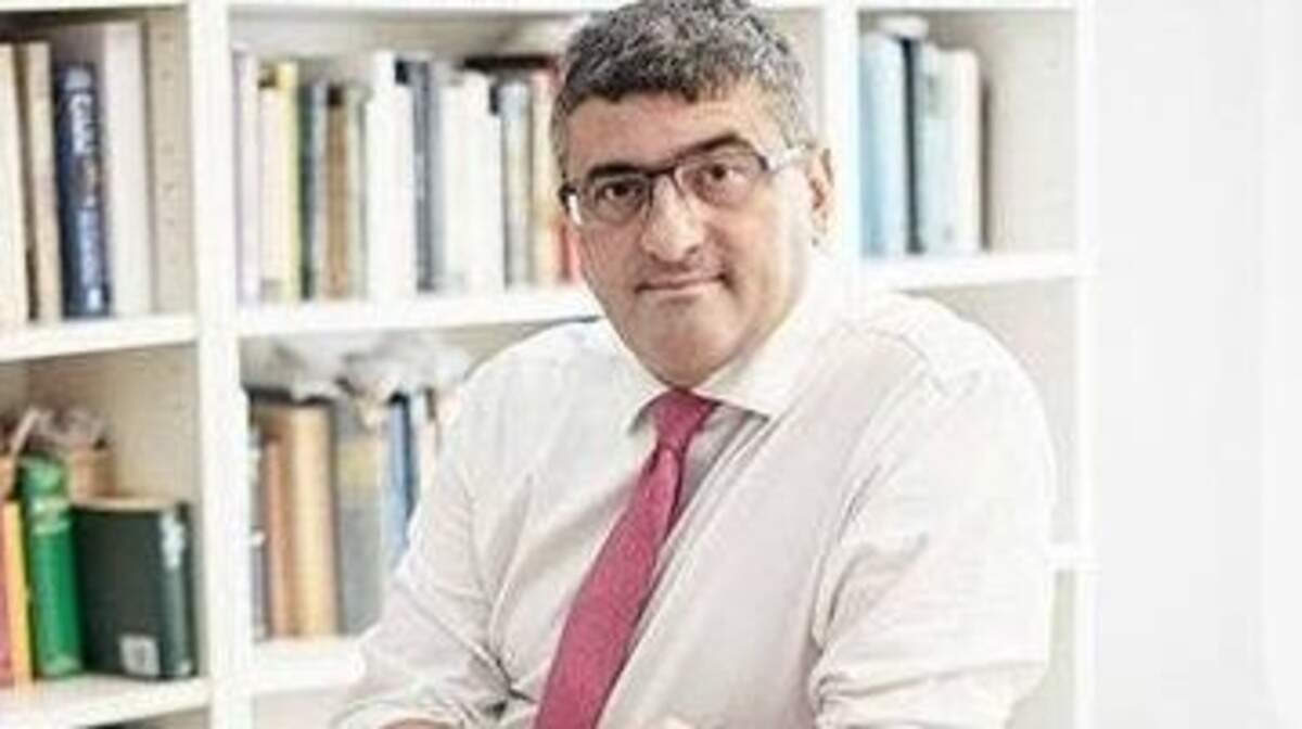 Doctor Mario Sabán.