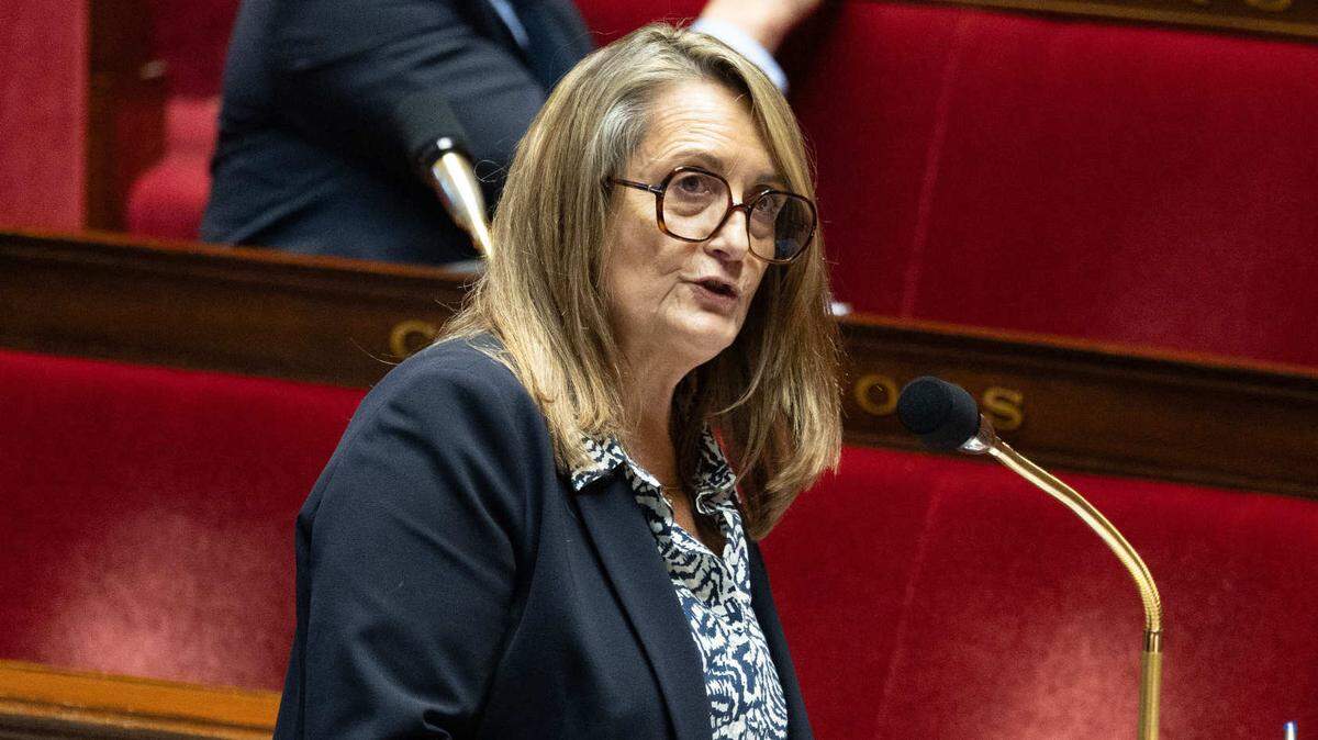 
La ministra delegada de Comercio Exterior y Asuntos de los Franceses en el Extranjero, Sophie Primas, durante una  sesión en la Asamblea Nacional en París, el 26 de noviembre de 2024.