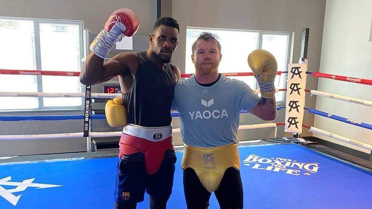  Yoenlis Hernández y  Saúl “Canelo’‘&nbsp;Álvarez.