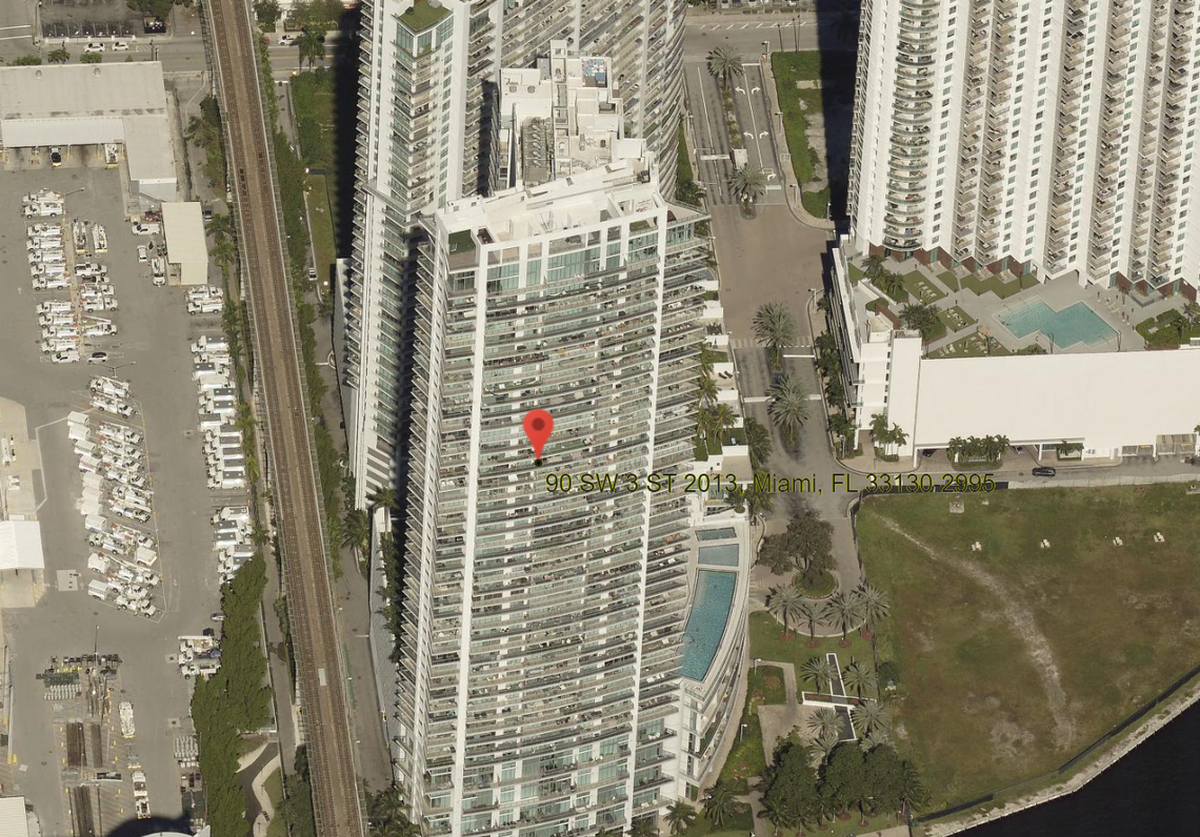 Ivy Condo, ubicado en el 90 SW 3rd street, Miami, # 2013, propiedad de Solari Capital LLC.