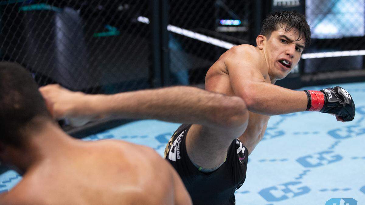 Cristian Pérez enfrentará este domingo en vivo por Univisión a las 11 p.m. al ex campeón mundial Bruno “Aquiles” Cannetti (11-6) en un choque que revelará si el joven mexicano está listo para subir un escalón dentro de la jaula de Combate Global.