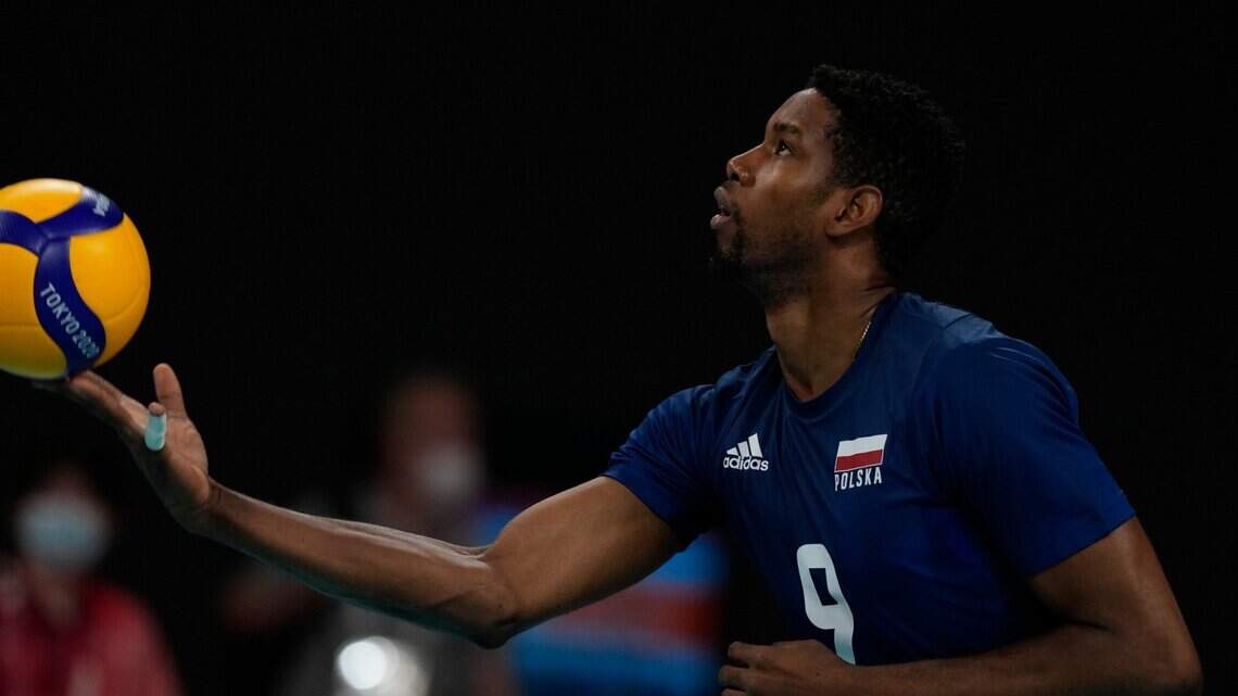 Cómo un cubano junto a la selección polaca de voleibol domina en los Juegos Olímpicos