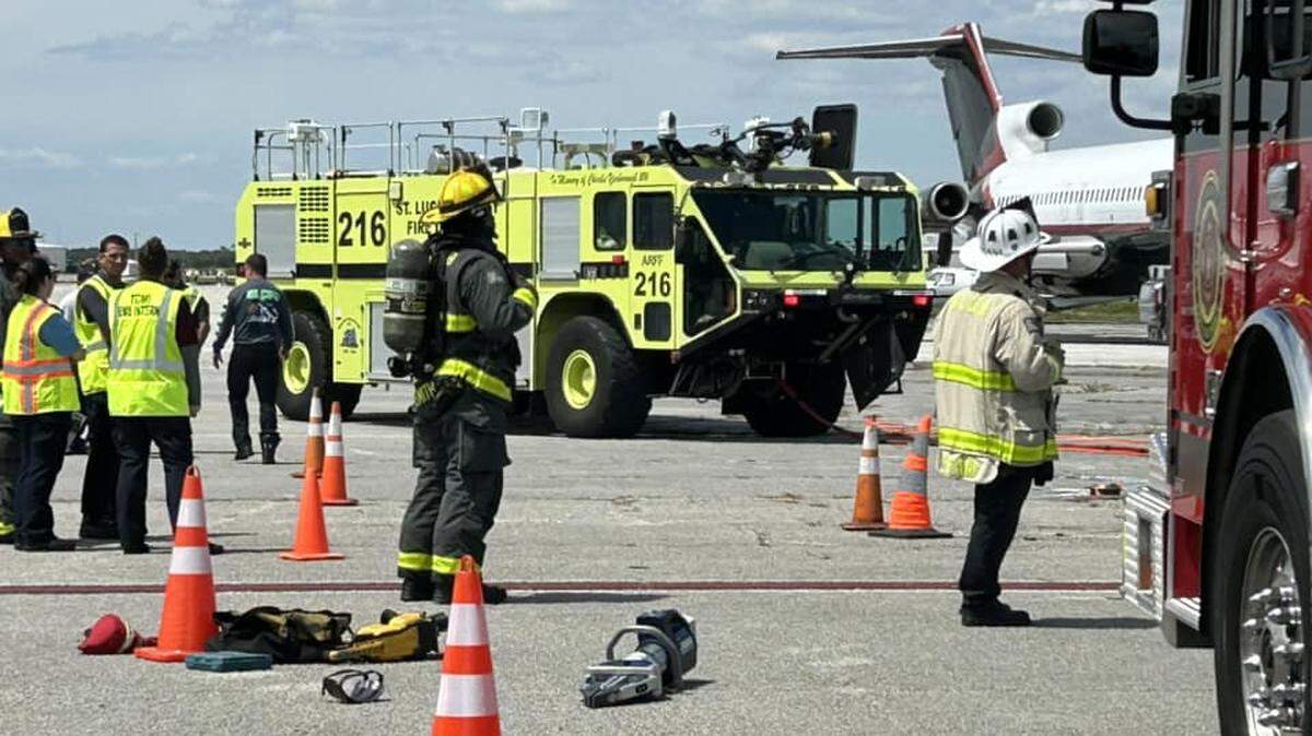 Una persona murió y otra resultó herida cuando un avión se estrelló en el Aeropuerto Internacional Treasure Coast el 30 de marzo de 2024.