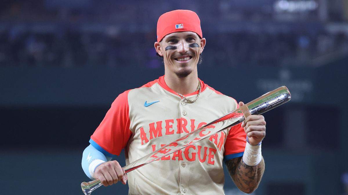 El pelotero mexicoamericano Jarren Durán disparó un jonrón de dos carreras para definir la victoria de la Liga Americana 5-3 sobre la Liga Nacional en el Juego de las Estrellas de las Grandes Ligas, celebrado el martes en el Globe Life Field de Arlington, Texas.