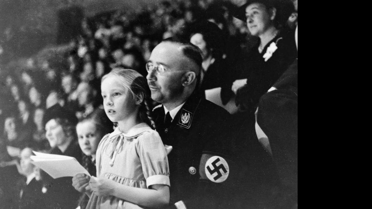 Heinrich Himmler y su hija en un evento deportivo. Archivo Getty Images