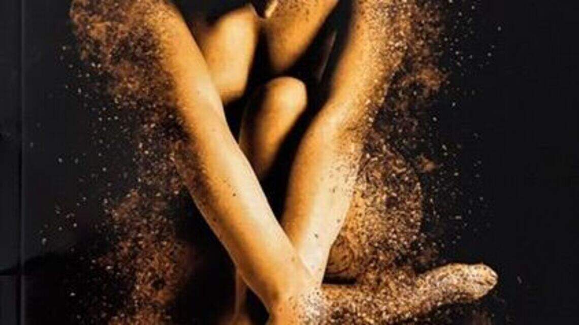 ‘Desnudos, poemas erróticos’, nuevo poemario erótico de Ismael Sambra