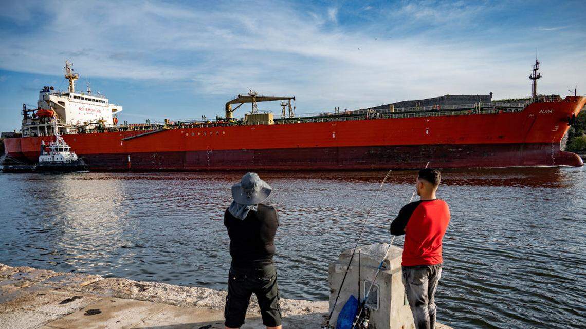 Trump deja que petrolero ruso entre a Cuba: “Tienen que sobrevivir’’